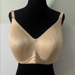 CACIQUE LIGHTLY LINED NO WIRE TAN BRA SIZE‎ 42D